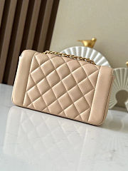 Colestore Chanel Light Beige Lambskin Quilted Diana Flap Small Gold Hardware 22.5x14x7cm - 3