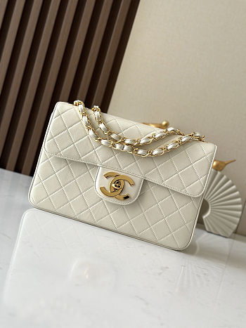 Colestore Chanel Vintage Ivory White Classic Large Jumbo Single Flap 30x21x8cm