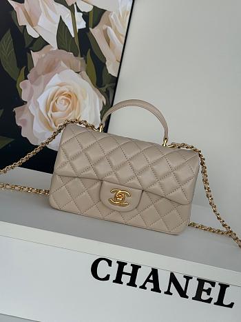 Colestore Chanel Mini Flap Bag Cream 12x20x6cm
