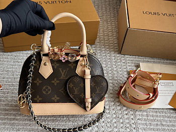 Colestore Louis Vuitton Alma BB  Heart-Shaped Bag Charm 25x18cm