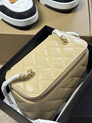 Colestore Chanel Classic Yellow Vanity Bag 16x8x10cm - 6
