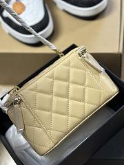 Colestore Chanel Classic Yellow Vanity Bag 16x8x10cm - 2