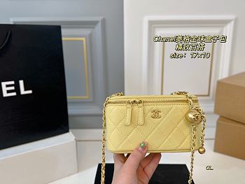 Colestore Chanel Classic Vanity Bag 17x10cm