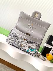 Colestore Chanel Classic 11.12 Handbag Silver & Multicolour 15.5 x 25.5 x 6.5cm - 4
