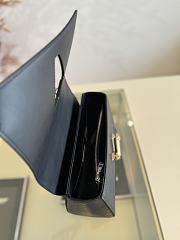 Colestore Louis Vuitton Twist Bloom MM Epi Black 23x17x9.5cm - 6