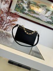 Colestore Louis Vuitton Twist Bloom MM Epi Black 23x17x9.5cm - 4