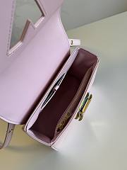 Colestore Louis Vuitton Twist MM Pink Epi Leather 23 x 17 x 9.5 cm - 6