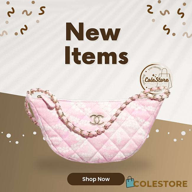 Colestore Chanel CoCo Beach Large Hobo Bag, Printed denim & Gold-tone Metal, White & Pink - 1