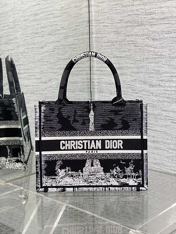 Colestore Dior Medium Dior Book Tote Black and White Paris Embroidery 26x8x22cm