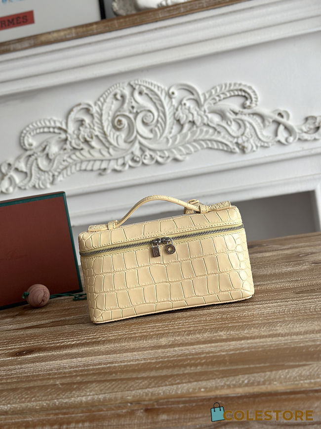 Colestore Loro Piana Extra Pocket L19 Crocodile Chick Yellow 19x7x12cm - 1