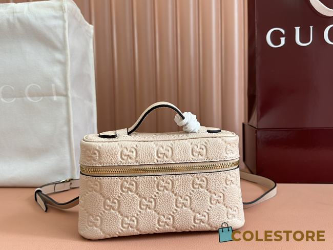 Colestore Gucci GG Emblem Mini Boston Cream Bag 20x12x6cm - 1