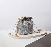 Colestore Dior 30 Montaigne Mini Bucket Bag with Drawstring Blue Dior Oblique 16 x 18.5 x 13cm - 5