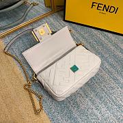 Colestore Fendi Baguette Mini Gray 18.5x4.5x12cm  - 3