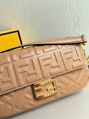 Colestore Fendi Baguette Bag Glossy Beige 26x5x15cm - 4