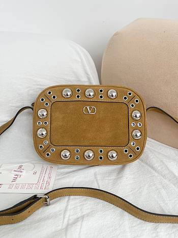 Colestore Valentino Garavani Nellcôte Suede Shoulder Bag Havana Beige 23x16x6cm