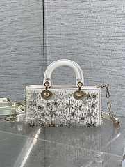Colestore Dior Lady Dior Micro Bag in White Embroidered Canva 16.5cm - 4