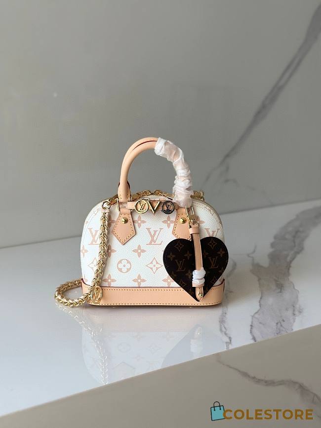 Colestore Louis Vuitton Alma BB Heart-Shaped Bag Charm White 25x18cm - 1