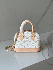 Colestore Louis Vuitton Alma BB Heart-Shaped Bag Charm White 25x18cm - 5
