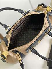 Colestore Louis Vuitton LV Biker Beige 30x12x12cm - 4