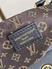 Colestore Louis Vuitton LV Biker Beige 30x12x12cm - 2