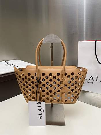 Colestore Alaia Neo Mina 20 Bag In Vienne Calfskin Beige 20x13.5x10cm