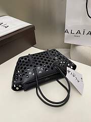 Colestore Alaia Neo Mina 20 Bag In Vienne Calfskin Black 20x13.5x10cm - 4