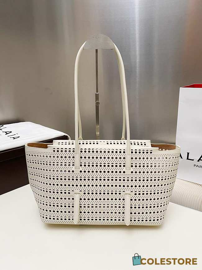 Colestore Alaia Neo Mina 32 Bag In Vienne Calfskin White 32x19x16cm - 1