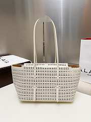 Colestore Alaia Neo Mina 32 Bag In Vienne Calfskin White 32x19x16cm - 1