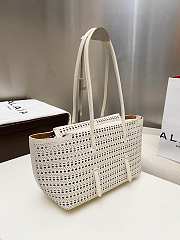 Colestore Alaia Neo Mina 32 Bag In Vienne Calfskin White 32x19x16cm - 4