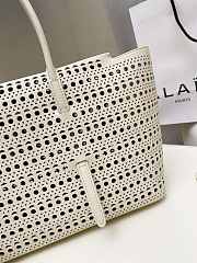 Colestore Alaia Neo Mina 32 Bag In Vienne Calfskin White 32x19x16cm - 2