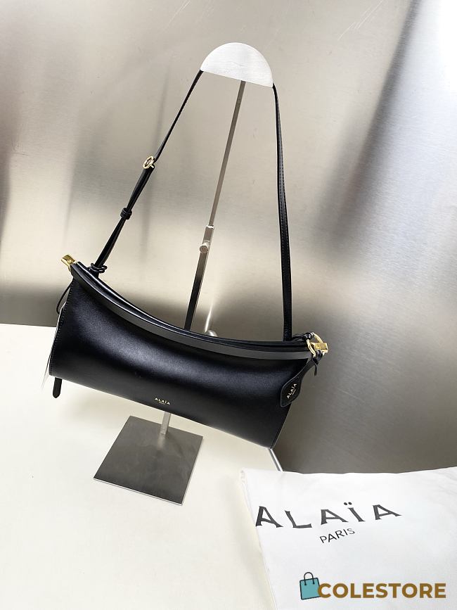 Colestore Alaia Le Click East West Medium Bag In Black Leather 30×14×9cm - 1