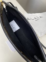 Colestore Alaia Le Click East West Medium Bag In Black Leather 30×14×9cm - 3