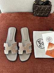 Colestore Hermès Oran Sandal Gray Nude Crystal  - 1
