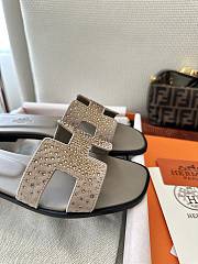 Colestore Hermès Oran Sandal Gray Nude Crystal  - 2