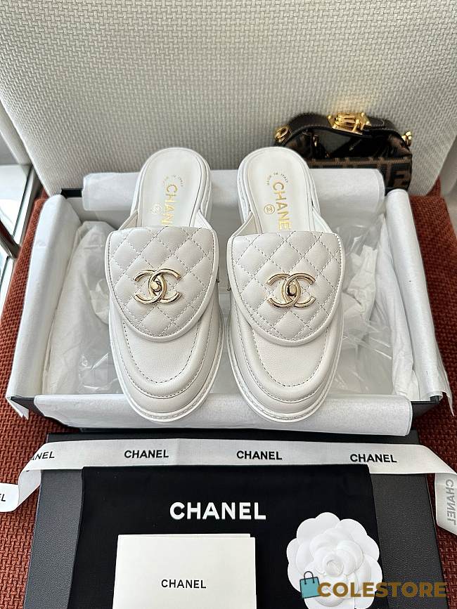 Colestore Chanel Quilted Double C Buckle Mule Slippers White - 1