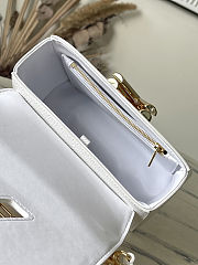 Colestore Louis Vuitton LV x TM Twist PM White Epi Grained Cowhide Leather 19x7x15cm - 5