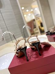 Colestore Valentino Garavani Rockstud Patent-Leather Bow Slingback Pump Beige & Black - 3