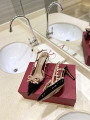 Colestore Valentino Garavani Rockstud Patent-Leather Bow Slingback Pump Beige & Black - 2