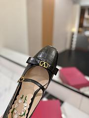 Colestore Valentino Garavani VLogo Signature 60 Leather Mary Jane Pumps Black - 2