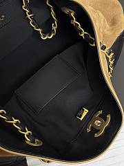 Colestore Chanel Small Tote Suede Calfskin, Shiny Lambskin & Gold-Tone Metal, Beige & Black 36x24x12cm - 4