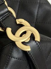 Colestore Chanel Hobo Bag Lambskin & Gold Metal 20x31x8.5cm - 6
