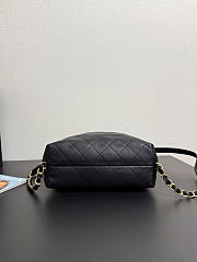 Colestore Chanel Hobo Bag Lambskin & Gold Metal 20x31x8.5cm - 2