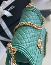 Colestore Chanel Le Boy Bolsa Med Boy Green Caviar 25x15x9cm - 2