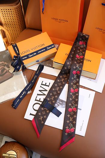 Colestore Louis Vuitton LV X TM Silk Monogram Cerises Bandeau Brown