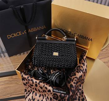  Colestore Dolce & Gabbana Elongated Sicily handbag in Black 18x11x6cm