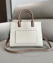 Colestore Burberry Mini Frances Leather Top Handle Bag Bicolor Natural 27 x 11 x 20 cm - 4