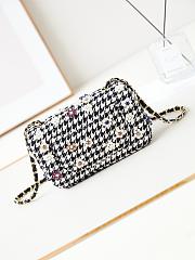 Colestore Chanel Mini Flap Bag Houndstooth Tweed with Floral Embellishments and Gold-Tone Hardware 21cm - 5