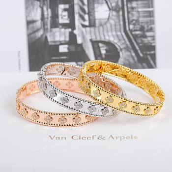 Colestore Van Cleef & Arpels Perlée Clovers Bracelet Gold/Silver/Rose Gold