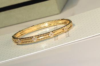 Colestore Van Cleef & Arpels Perlee Clovers Bracelet Gold