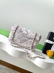 Colestore Chanel CoCo Beach Flap bag Printed Denim & Gold-tone Metal, White & Light Gray - 2